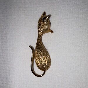 Vintage Mod Cat Goldtone Pin Brooch Rhinestone Eye Mid Century